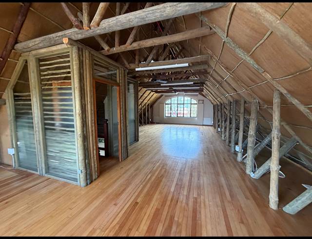 106.60M² BUILDING TO LET IN KENILWORTH